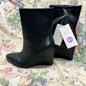 Jocelyn back boots